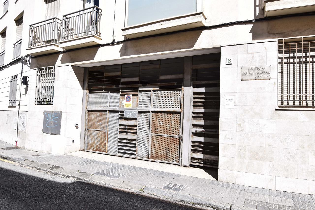 P&P Apartaments Carrera De Capuchinos マラガ エクステリア 写真