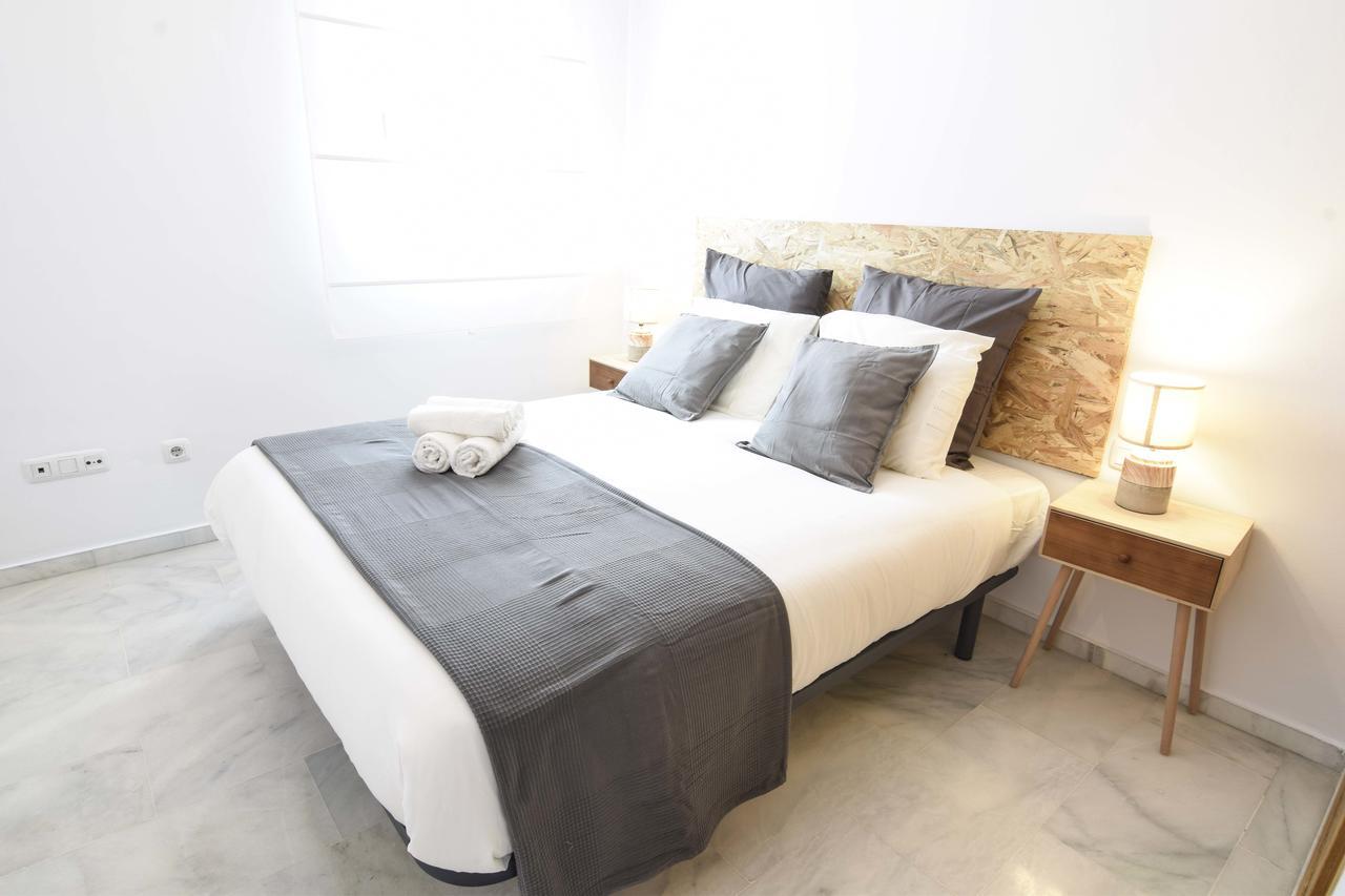 P&P Apartaments Carrera De Capuchinos マラガ エクステリア 写真
