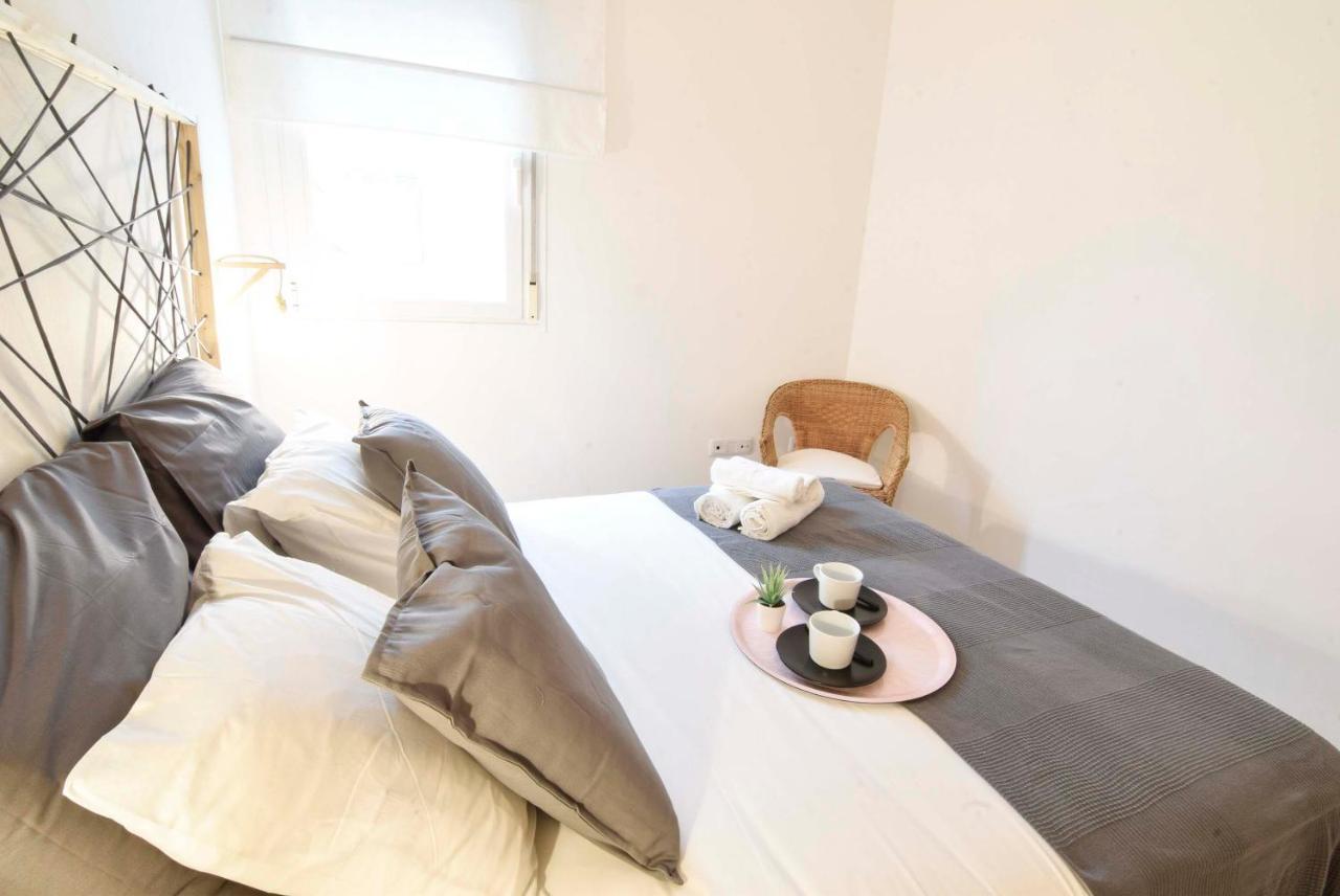 P&P Apartaments Carrera De Capuchinos マラガ エクステリア 写真