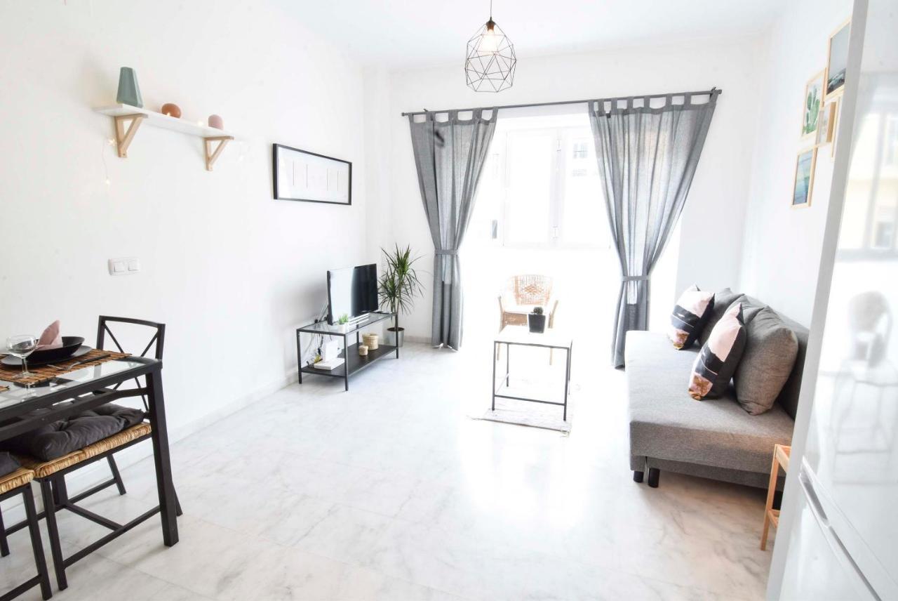P&P Apartaments Carrera De Capuchinos マラガ エクステリア 写真