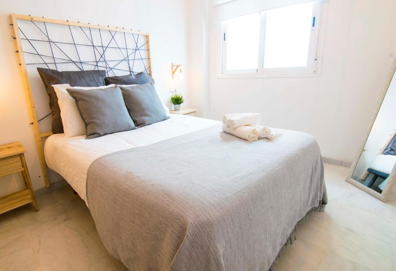 P&P Apartaments Carrera De Capuchinos マラガ エクステリア 写真